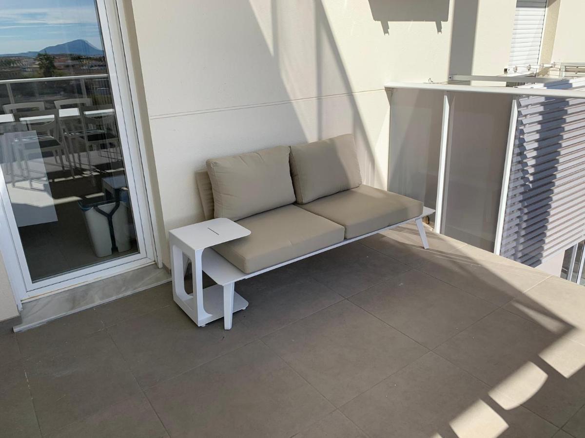 Beautiful Apartment With Pool Near The Beach Oliva Zewnętrze zdjęcie